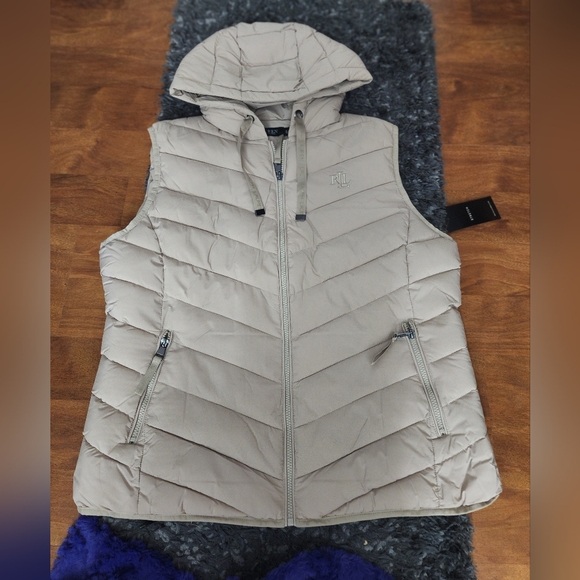 NWT Lauren Ralph Lauren Birch Tan  Stretch Hooded Puffer Vest Size XL  $150 - Picture 5 of 16